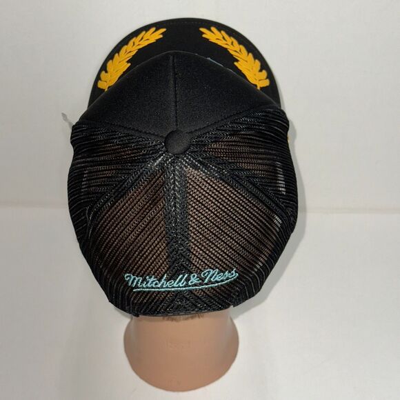 Seattle Kraken Mitchell & Ness NHL Mens Hat Black Gold Leaf Trucker Snapback Cap - Picture 2 of 8
